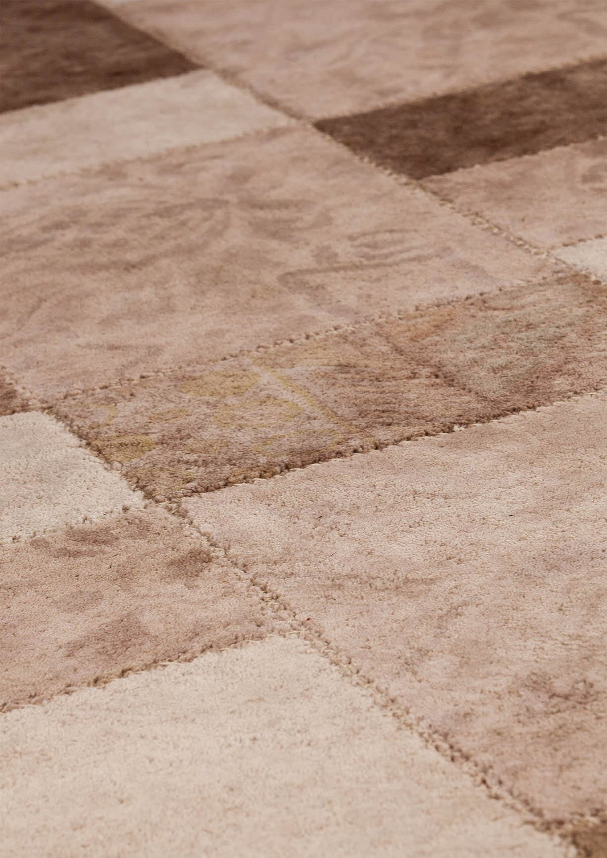 Vintage Luxury Traditional patchwork Tufted Geometric Sartaj Beige/Brown Area Rug Carpet - Mat Living